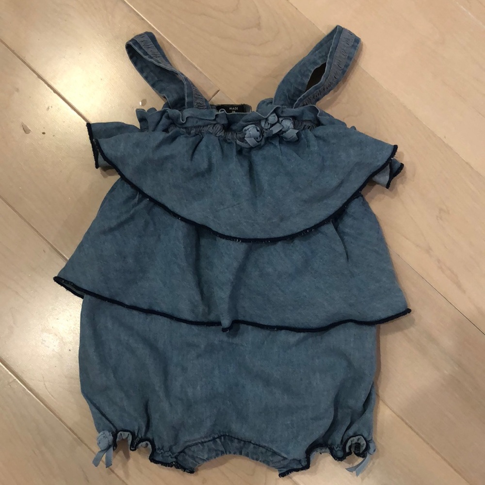 Dolce & Gabanna girls soft blue ruffle romper 12-18 m